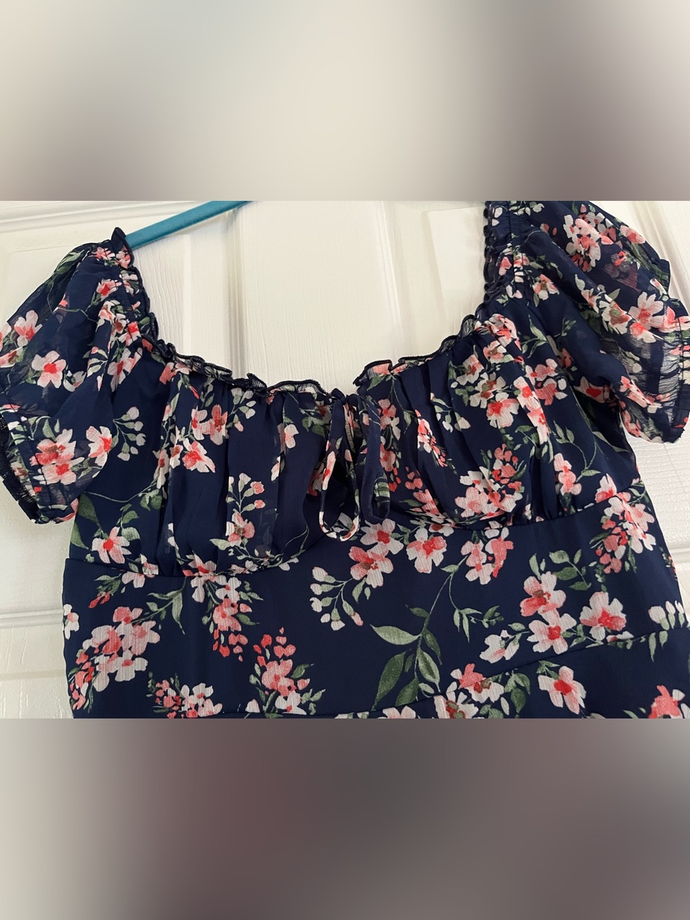 Lovesome top Navy Floral Blouse - Navy with Pink & Green Floral size large - Picture 6 of 9